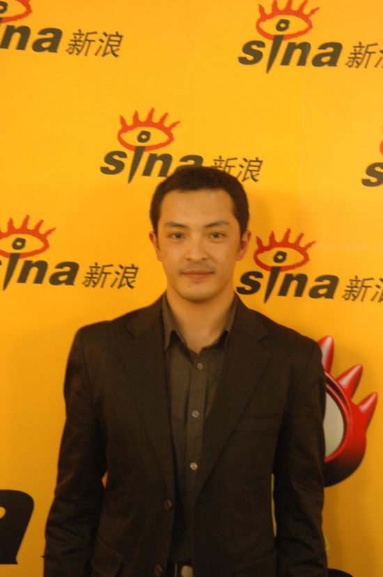 图文：富大龙陈西妮聊金鸡--低调富大龙