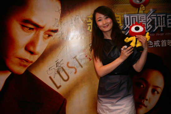 ͼ�ģ���ɫ���䡷������ӳ--����չʾС����