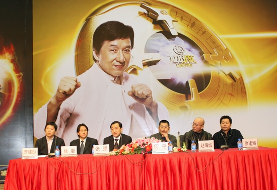 图文《龙的传人》新闻发布会 嘉宾回答提问