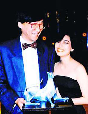 ��̨Ů���ǳ�����ɬ��Ƭ