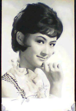 ��̨Ů���ǳ�����ɬ��Ƭ