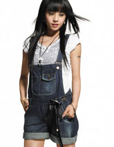 ��̨Ů���ǳ�����ɬ��Ƭ