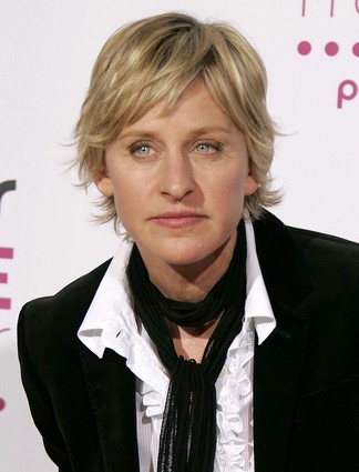 德杰尼勒斯弃养爱犬 明星与宠物关系受关注(图