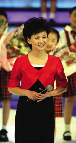海霞:金话筒金嗓子金品质(图)