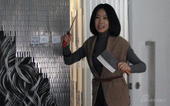 《丑女无敌2》安茜飞刀