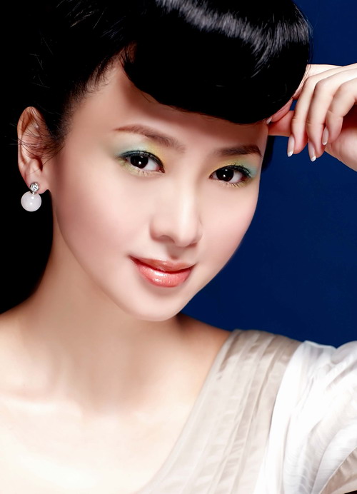粤港十年网娱盛典最美丽星妈候选-翁虹