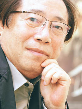 ���ϣ�����������Ա���������С����(��ͼ)