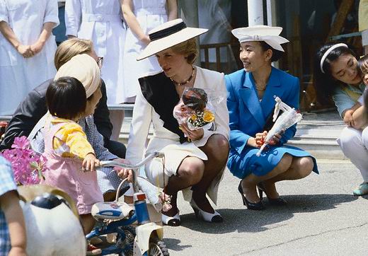 资料图片:戴安娜王妃逝世10周年-戴妃日本行