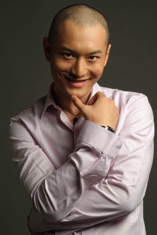 BQ2007年度内地最受欢迎男明星提名-黄晓明