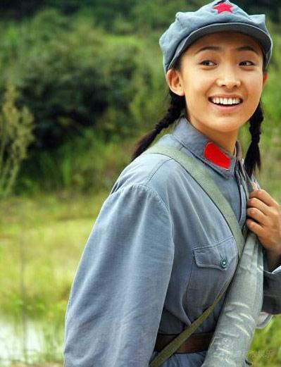 白静荧屏舞台花开并蒂演绎湘西女儿情仇(附图)