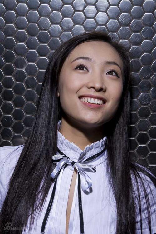 白静荧屏舞台花开并蒂演绎湘西女儿情仇(附图)