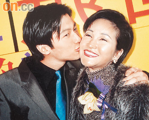 谢霆锋争做一百分爸爸 自订谢家五大规条【图】