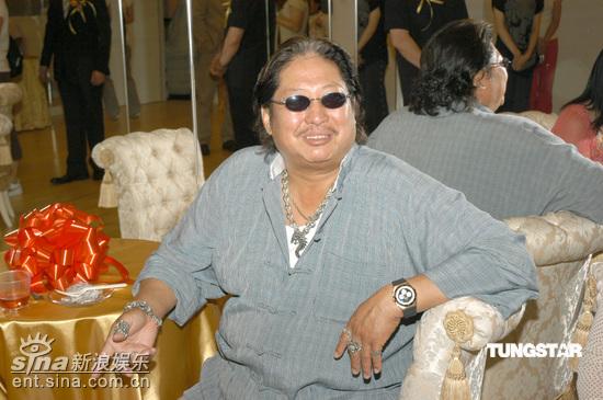 洪金宝拒绝减肥“老龙女”陈玉莲重出江湖(图)
