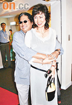 洪金宝儿子计划与女友结婚高丽虹怕做奶奶(图)