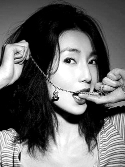 李灿森自立品牌 称北京潮人少了点(图)