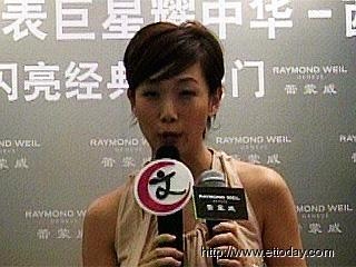 林忆莲和女儿现身香港 护女心切不愿曝光【图】