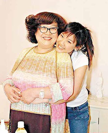 沈殿霞狂织毛衣解闷 因媒体追访不敢出门【图】