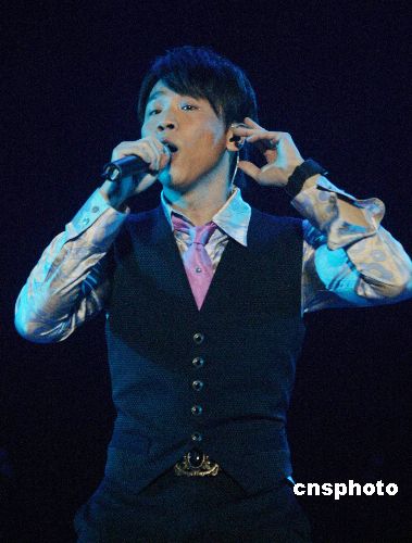 网友骂陶喆林韦君恋情 讽女方历任男友可组球队