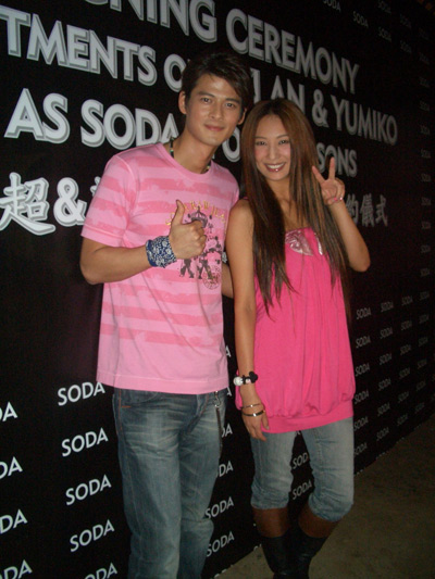 郭品超郑希怡马来西亚代言服装全因身高(附图