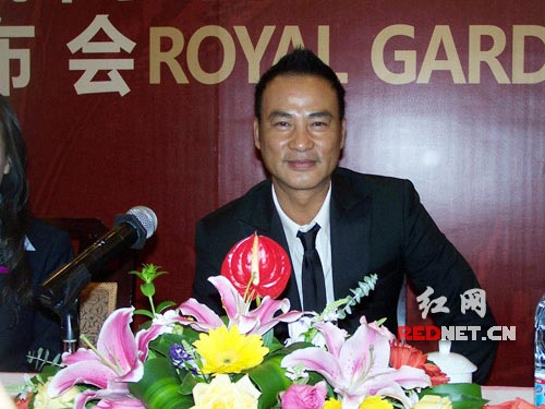 任达华为美食长沙购置住房被误认为刘德华(图)