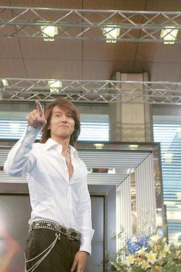 言承旭被称“台湾的木村”提林志玲即脸黑(图)