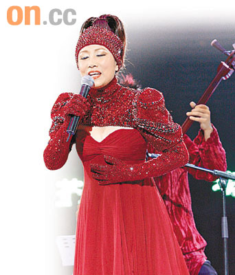汪明荃狂野十八变舞动荃情60岁摇身变少女(图)
