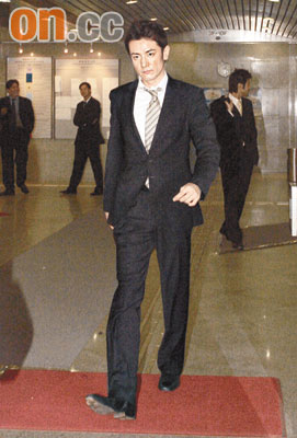 琢也 鈴木
