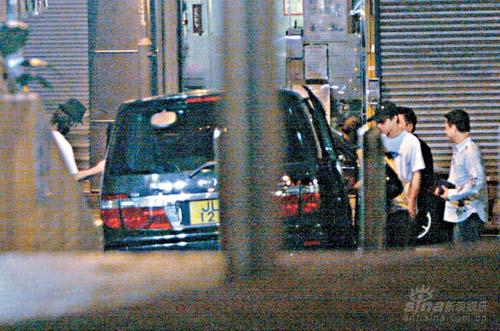 Ѧ����������˷���뷿��������ͬ���߸�������