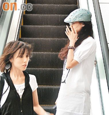 舒淇素颜超市扫货为新欢亲自下厨炮制晚餐(图)