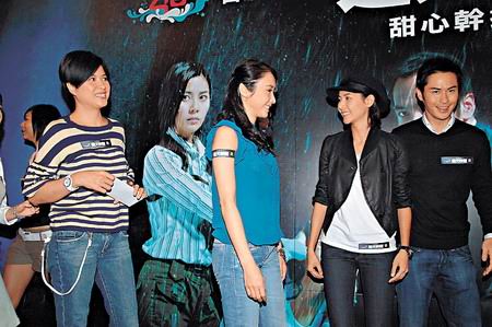 邵美琪和蒙嘉慧同台尴尬 两人全程没有交谈【图】