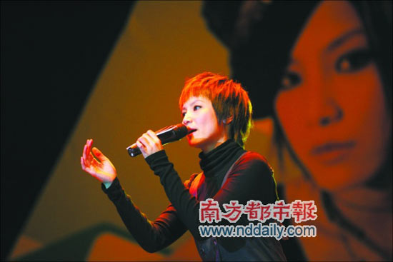 10月20日郑秀文五月天开唱东京电影节精彩开幕