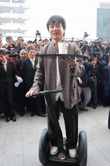 成龙咖啡北京中关村开业 创中国人自己的品牌