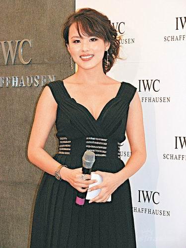 张震为名店担任开幕剪彩嘉宾 大方承认新恋情