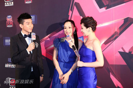 钟丽缇接受采访