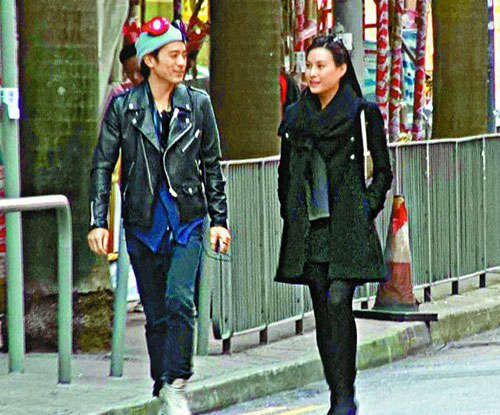 林子祥儿子,歌手林德信携女友逛街买菜