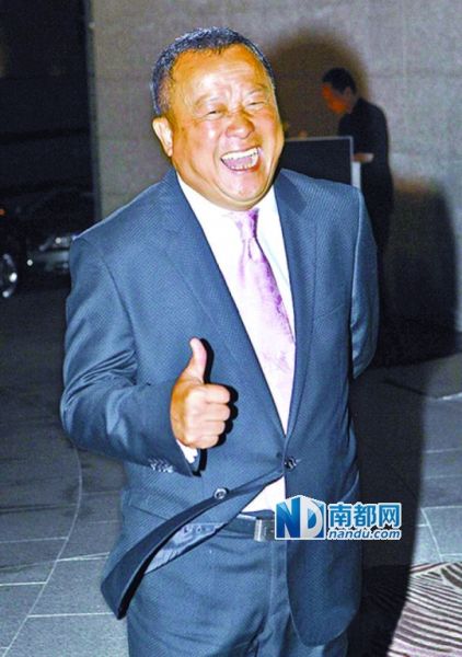 曾志伟出席马时亨女儿婚宴。