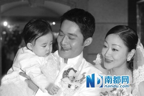 她与第二任丈夫的婚姻结束后,两人关系仍不错