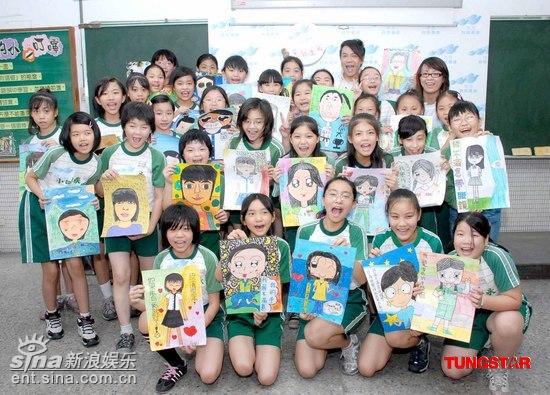 蔡康永与小女孩玩大风吹 私下最欣赏小s【图】