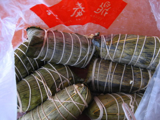 组图：邱心志剧组过端午节特别的粽子难忘的节