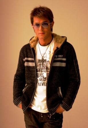 古天乐大热天穿冬装 空调房拍摄从容帅气【图】