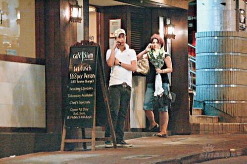 郑欣宜结交混血男友 开心拍拖紧张护爱郎【图】