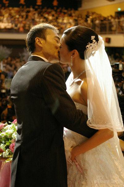 刘畊宏婚礼伴郎周杰伦抢风头 蔡依林缺席(组图