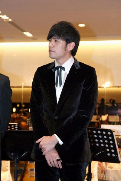 ���u���������ܽ�������ͷ������ȱϯ(��ͼ)