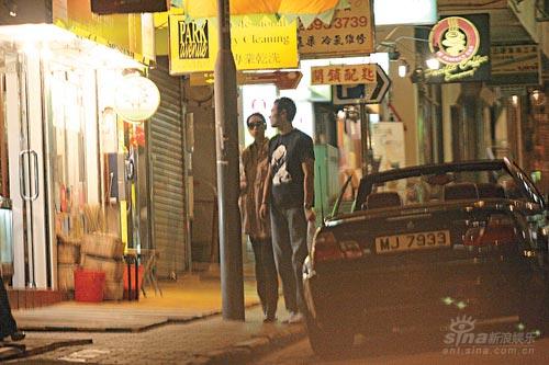 陈苑淇恋上混血型男 选红酒回家醉浪漫(组图)_影音娱乐_新浪网