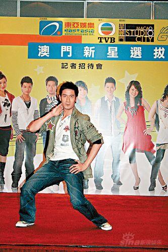 组图：许志安坦言郑秀文很重要看重以后的日子