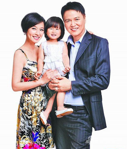 传张庭新生儿转加护病房 林瑞阳疲惫探妻(组图)
