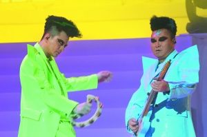 黄耀明和刘以达还要准备到内地开巡演