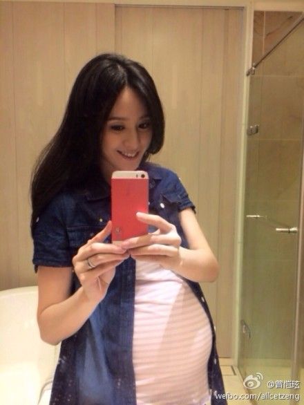 曾恺玹自曝怀女儿晒8个月孕肚
