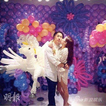 吴建豪为太太悉心打造惊喜派对,赢得伊人一吻。