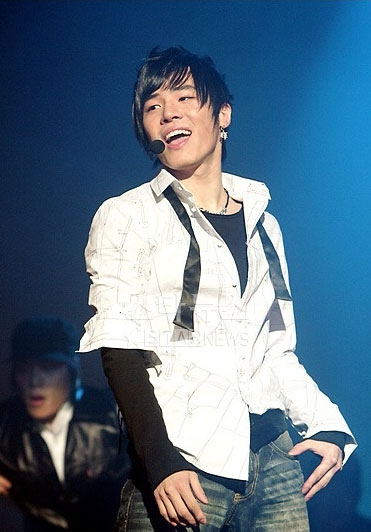 ���ǲμ�־Ը����������ʽ���������ղ�DIYñ